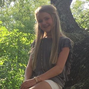 Meet your Posher, Madeline